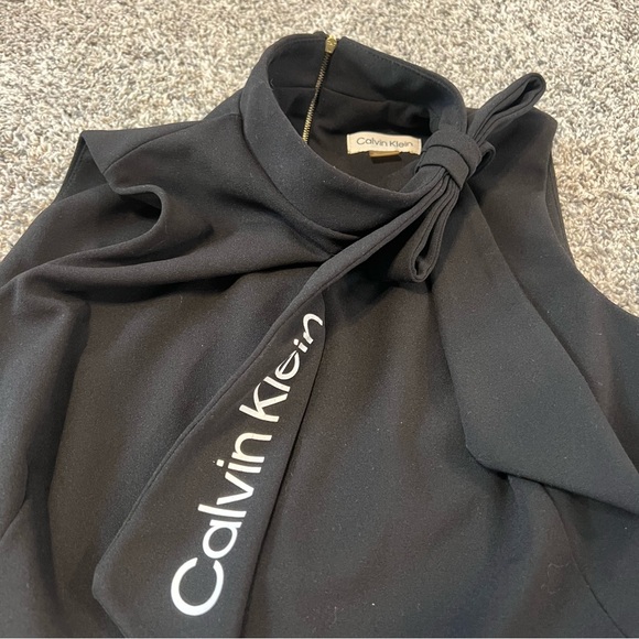 Calvin Klein Black Jumpsuit with fitted Waistline - Picture 5 of 10